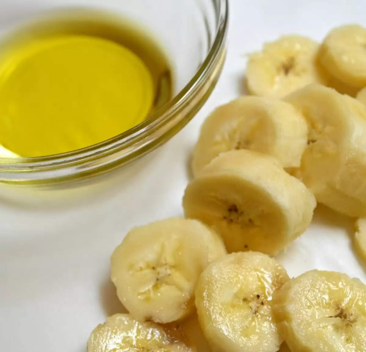 olive oil and banana mask